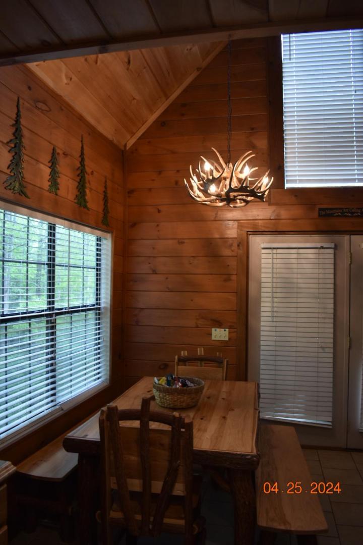 Villa 2 Miles To Parkway, Hot Tub, Pool Table, Air Hockey, Fire Pit! Pigeon Forge Exterior foto
